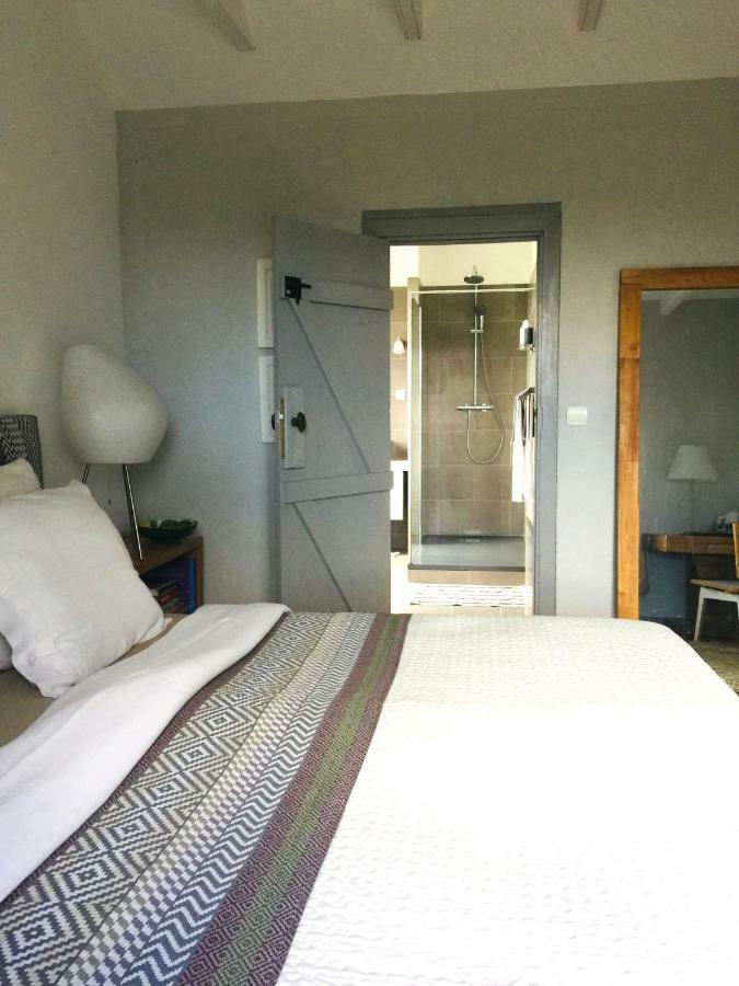 La Colline Des Renards Chambres Locmaria-Berrien Luaran gambar